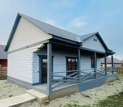 Дом в Иркутская область, Иркутский муниципальный округ, д. Карлук ул. ...