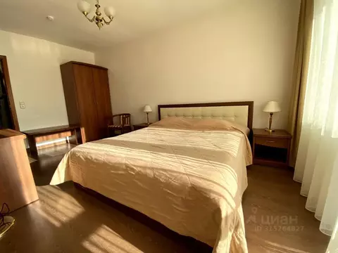 Комната Ханты-Мансийский АО, Нижневартовск ул. 60 лет Октября, 2Г ...