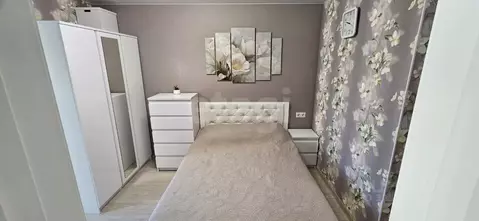 3-к кв. Тюменская область, Тюмень ул. 50 лет Октября, 57Б (82.6 м)