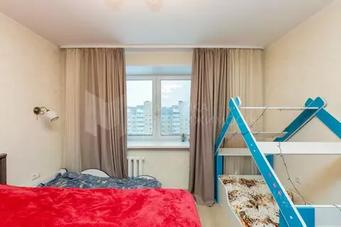 2-к кв. Тюменская область, Тюмень ул. Избышева, 8 (65.5 м)