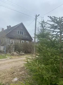 Дом в Ленинградская область, Волховский район, Бережковское с/пос, ...