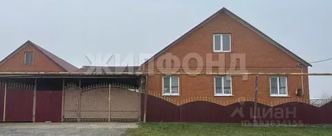 Дом в Белгородская область, Корочанский район, Шеинское с/пос, с. ...