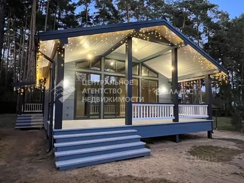 Дом в Рязанская область, Рязанский район, Дубровическое с/пос, с. ...