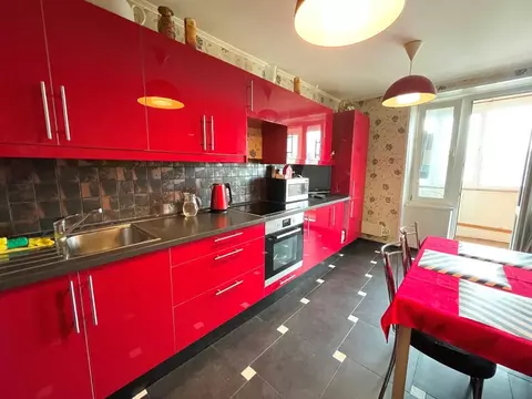 Продается 2-комнатная квартира