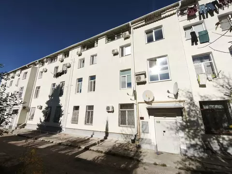 3-к кв. Севастополь ул. Коли Пищенко, 22 (74.7 м)