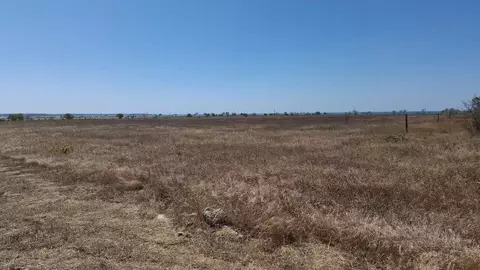 Участок в Крым, Бахчисарайский район, Песчановское с/пос, с. Береговое ...