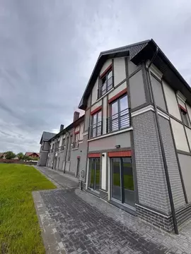 Таунхаус в Калининградская область, Пионерский Октябрьская ул., 10В ...