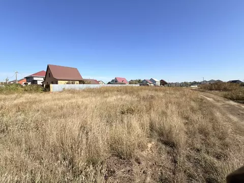 Участок в Оренбургская область, Оренбургский район, с. Южный урал ул. ...