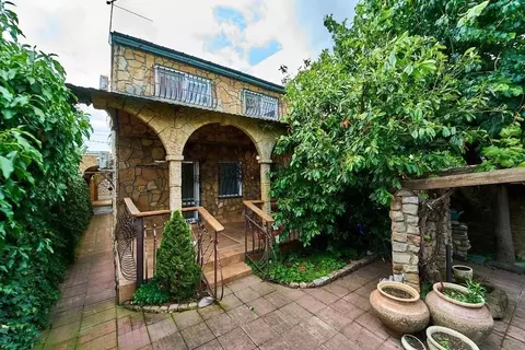 Дом в Краснодарский край, Краснодар проезд Олега Кошевого (140 м)