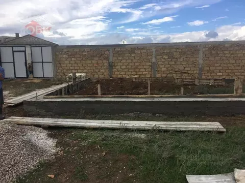 Участок в Крым, Сакский район, Штормовское с/пос, с. Хуторок ул. ...