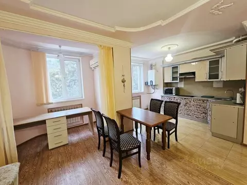 2-к кв. Краснодарский край, Сочи ул. Гагарина, 53а (80.0 м)