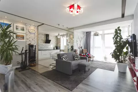 3-к кв. Башкортостан, Уфа Комсомольская ул., 148 (102.5 м)