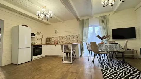 Дом в Новосибирская область, Новосибирский район, Каменский сельсовет, ...