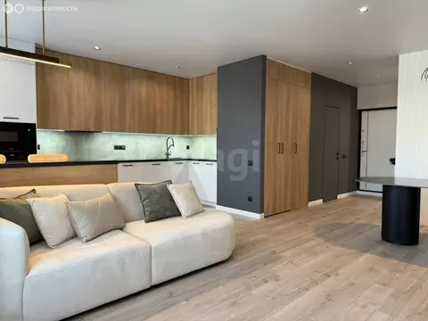 3-комнатная квартира: Ростов-на-Дону, Ворошиловский проспект, 82/4 ...