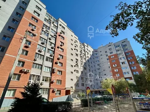 2-к кв. Волгоградская область, Волгоград ул. Льва Толстого, 1Б (72.2 ...