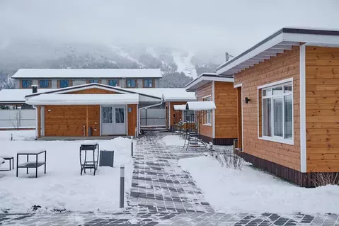 Дом в Алтай, Майминский район, Манжерокское с/пос, с. Озерное ул. ...