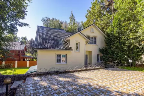 Дом в Московская область, Одинцовский городской округ, пос. Заречье ...