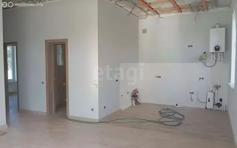Дом в Добровское сельское поселение, село Краснолесье, улица Новая ...