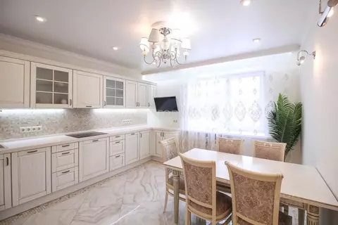 4-к кв. Алтайский край, Барнаул ул. Сухэ-Батора, 33 (132.0 м)