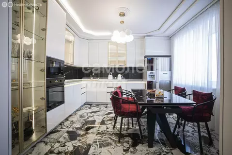 4-комнатная квартира: Уфа, бульвар Ибрагимова, 42 (135 м)