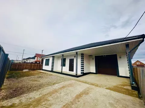 Дом в Иркутская область, Иркутский муниципальный округ, с. Хомутово ...