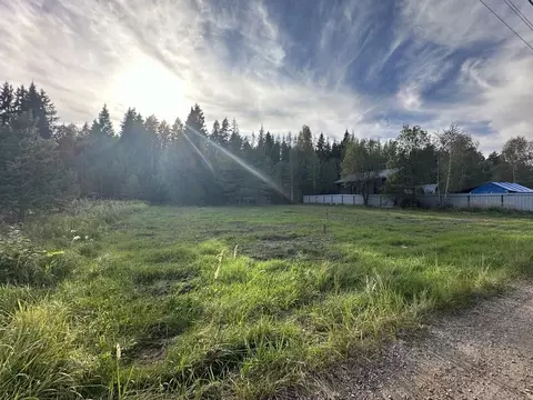 Участок в Московская область, Одинцовский городской округ, с. Крымское ...