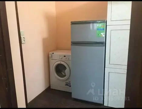 Дом в Крым, Симферополь Героев Сталинграда мкр,  (35 м)