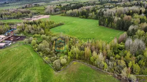 Участок в Ленинградская область, Лужский район, Заклинское с/пос, д. ...