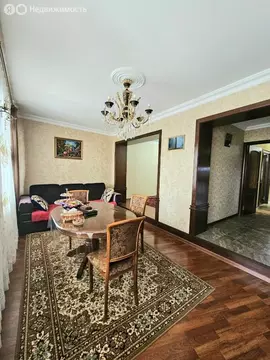 3-комнатная квартира: Махачкала, улица Ирчи Казака, 13 (98 м)