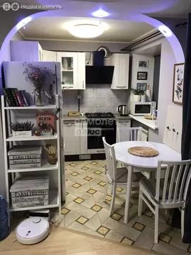 2-комнатная квартира: Омск, улица Орджоникидзе, 85 (40 м)