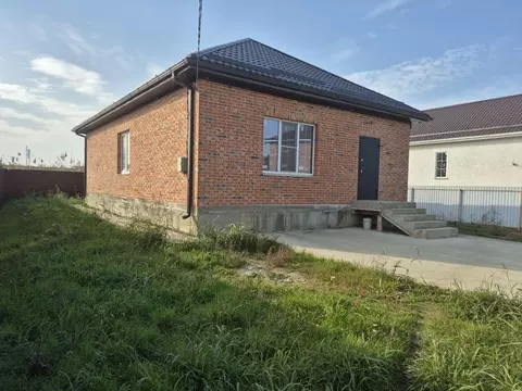 Дом в Адыгея, Тахтамукайский район, Яблоновский пгт ул. Тургеневское ...