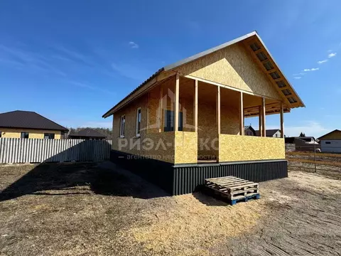 Дом в Брянская область, Брянский район, Нетьинское с/пос, д. Глаженка ...