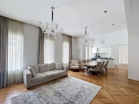 3-к кв. Москва Никольская ул., 10/2С2б (140.0 м)