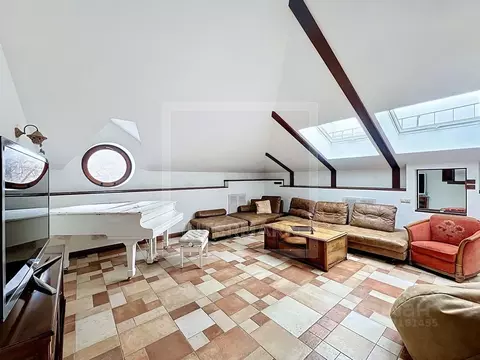 5-к кв. Москва Цветной бул., 28С1 (185.0 м)