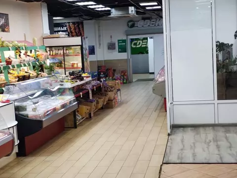 Торговая площадь в Москва Харьковская ул., 2 (30 м)