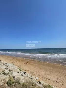 Участок в Крым, Ленинский район, Войковское с/пос, с. Курортное ул. ...