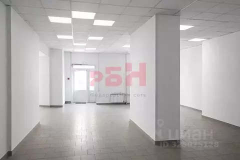 Торговая площадь в Самарская область, Самара ул. Победы, 113 (145 м)