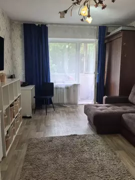 1-к кв. Омская область, Омск ул. 70 лет Октября, 10/2 (36.8 м)