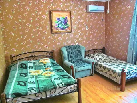 Дом в Крым, Феодосия ул. Русская, 30 (100 м)