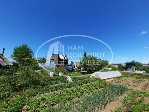 Участок в Пермский край, Чайковский городской округ, с. Большой Букор ...