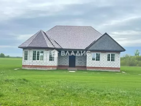 Дом в Пензенская область, Пензенский район, Богословский сельсовет, ...