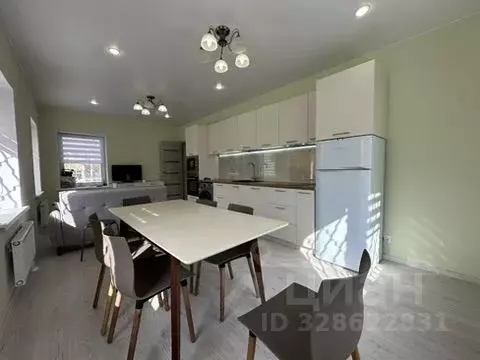 Дом в Санкт-Петербург, Санкт-Петербург, Сестрорецк Разлив СНТ, дорожка ...