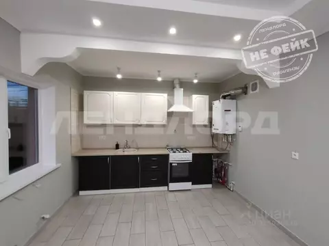 Дом в Ростовская область, Батайск Стадионный пер. (65 м)