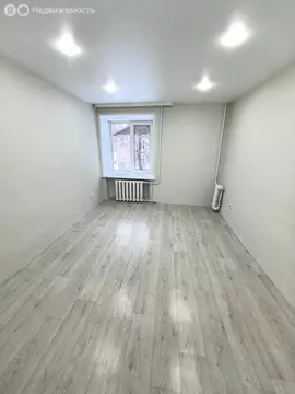 1к в 9-комнатной квартире (12.4 м)