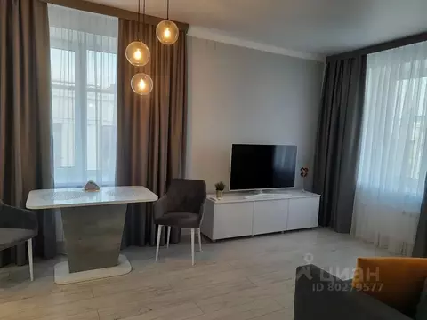 1-к кв. Татарстан, Альметьевск ул. Ивана Новикова, 1лит2 (52.0 м)