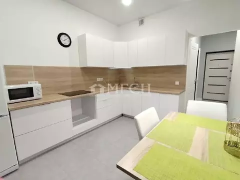 Продается 2-комнатная квартира