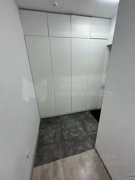 2-к кв. Тюменская область, Тюмень ул. Тальниковая, 3 (55.0 м)