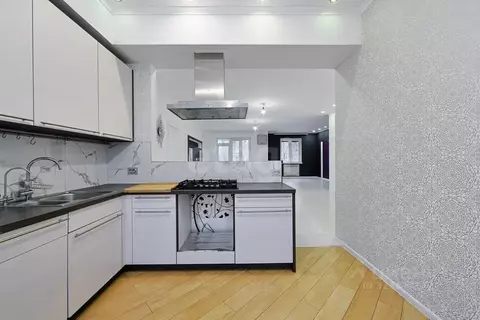 4-к кв. Калининградская область, Калининград ул. Менделеева, 37А ...