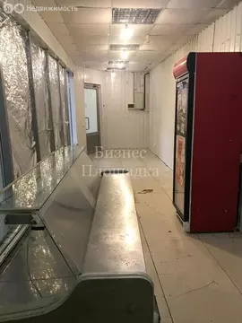 Торговая площадь (32 м)