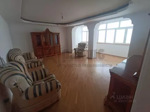 3-к кв. Северная Осетия, Владикавказ просп. Коста (110.0 м)